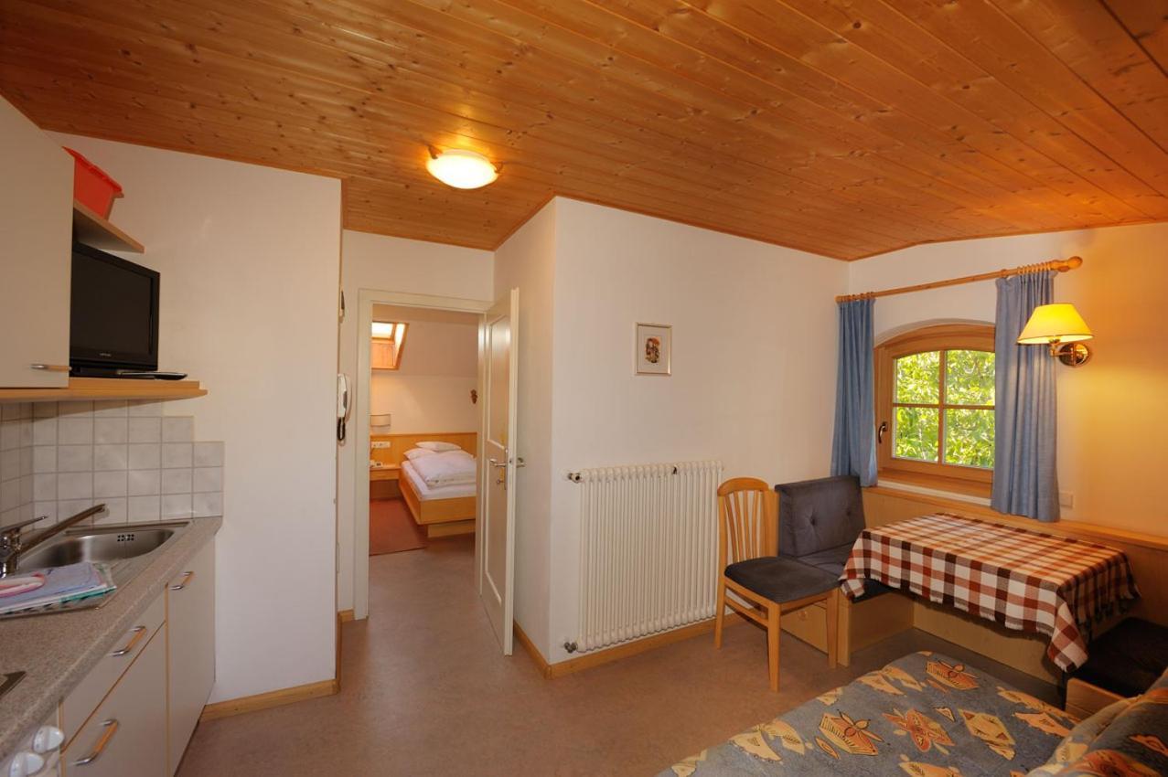 Aparthotel Unterdornerhof Lagundo Exterior foto